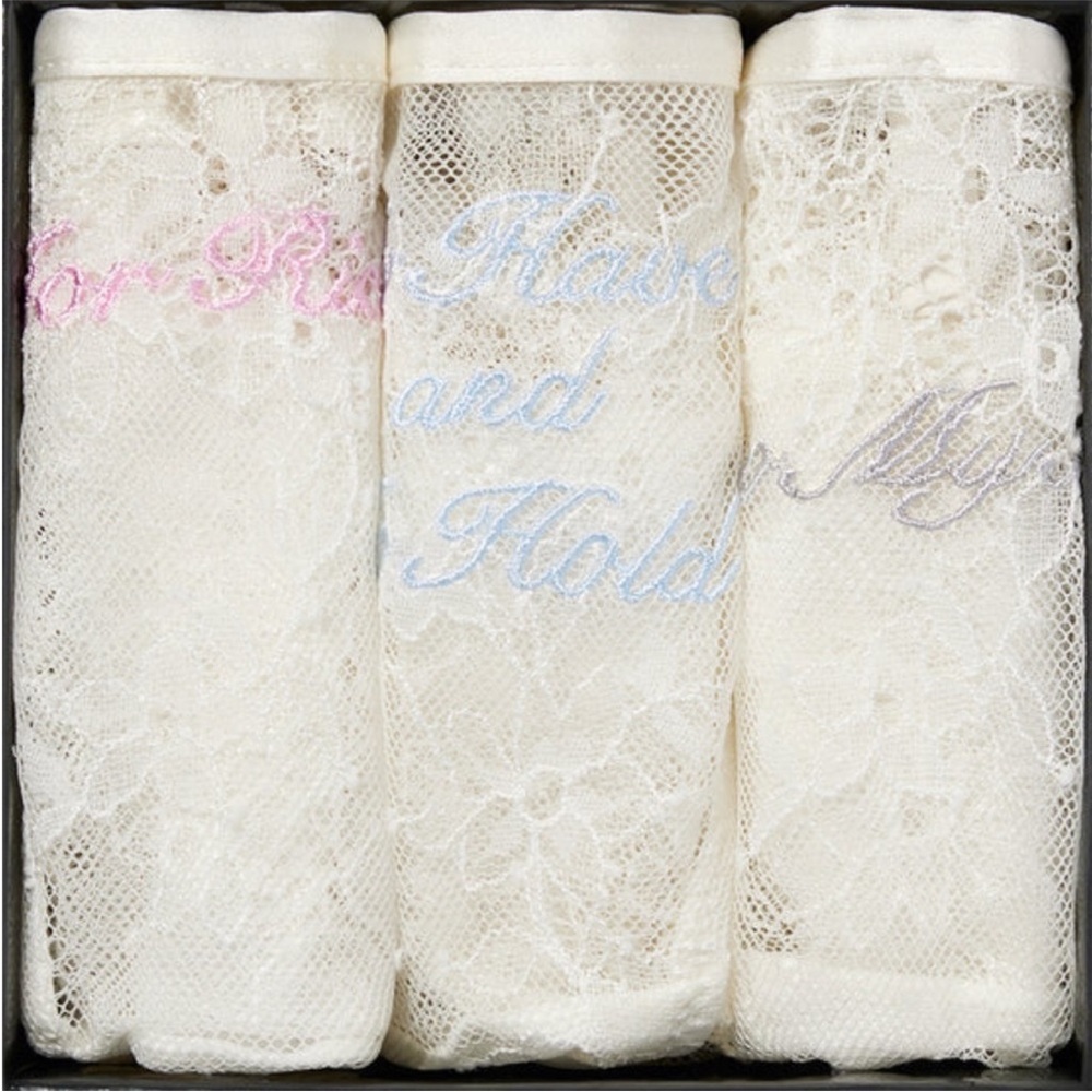 Skim’s bridal underwear set